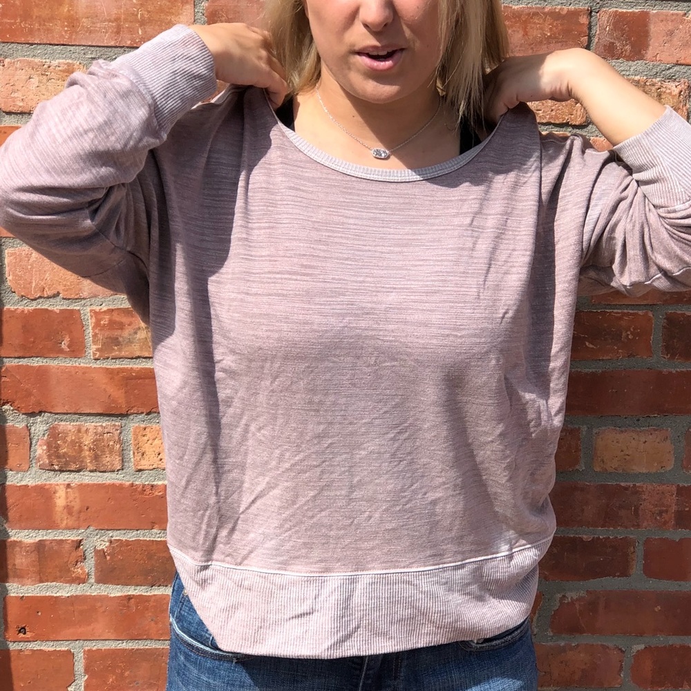 Open-back Long Sleeve - Picture 2 of 3